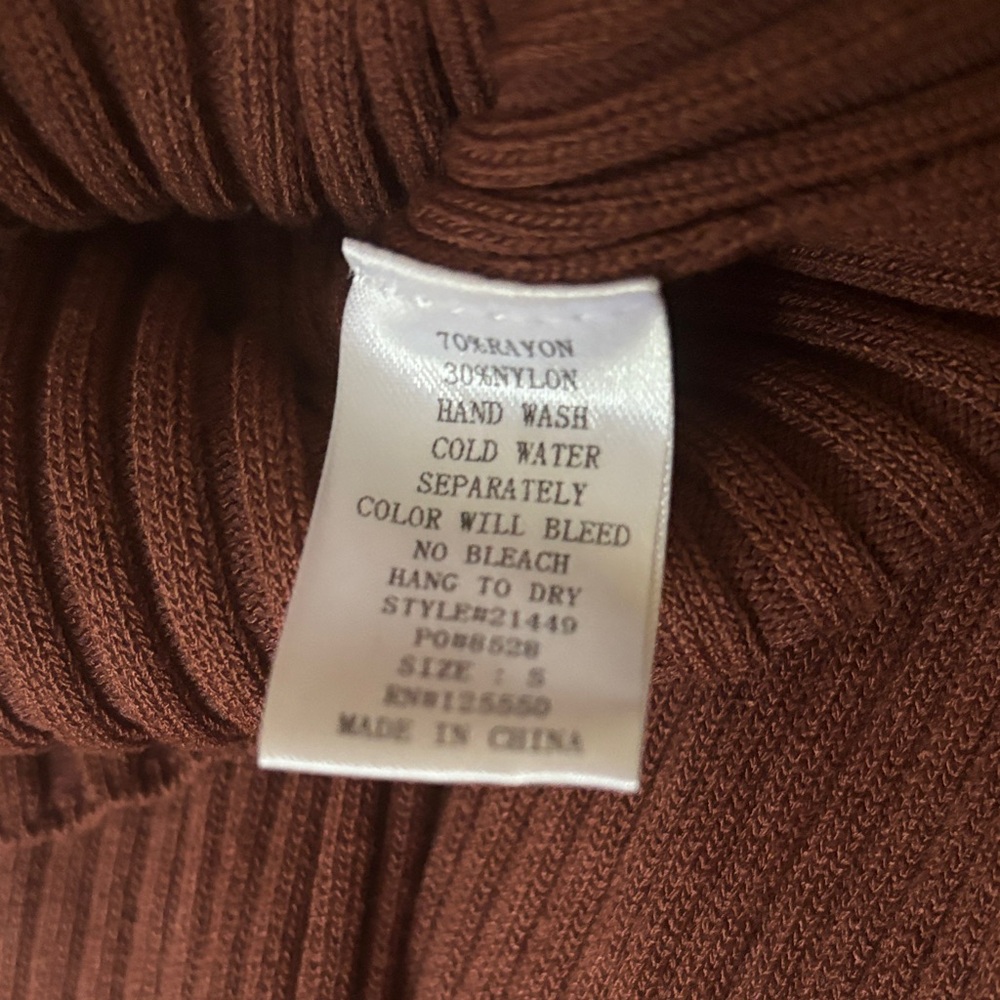 Hera Collection Ribbed Long Sleeve Maxi Dress in Rust - Picture 4 of 4